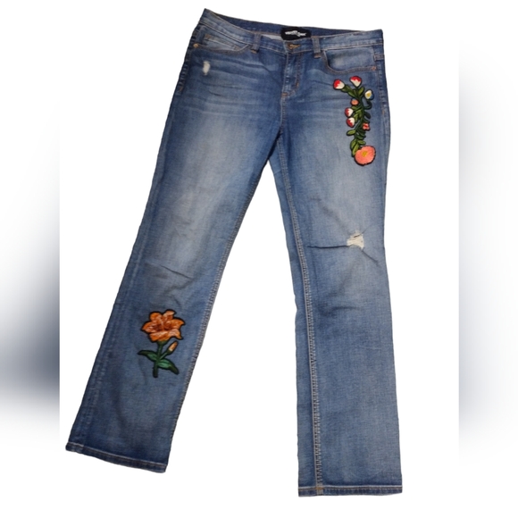 Velvet Oak Women's/Jr‎ Floral Embroidered Jeans 11 - Picture 2 of 9